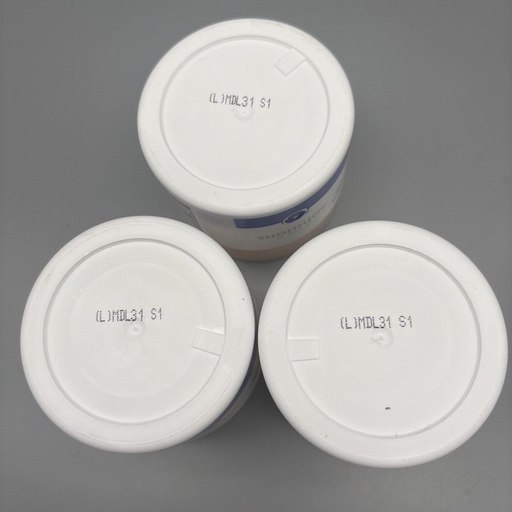 Pack of 3 Avon Solutions Banishing Cream Skin Discoloration Improver 2.5 fl. oz - Picture 3 of 3
